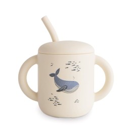 Tasse avec paille