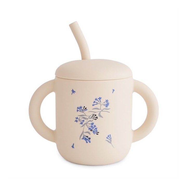 Tasse avec paille
