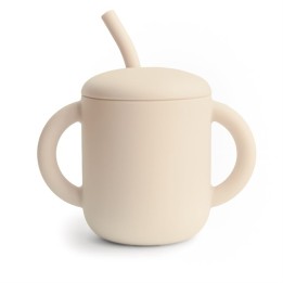 Tasse avec paille