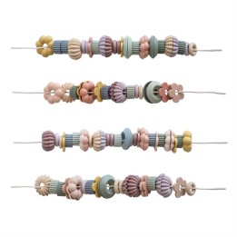 Jeu de laçage de perles