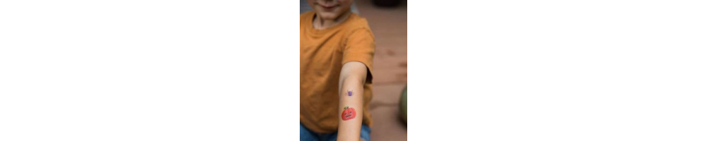 Maquillage et tatouages pour enfants